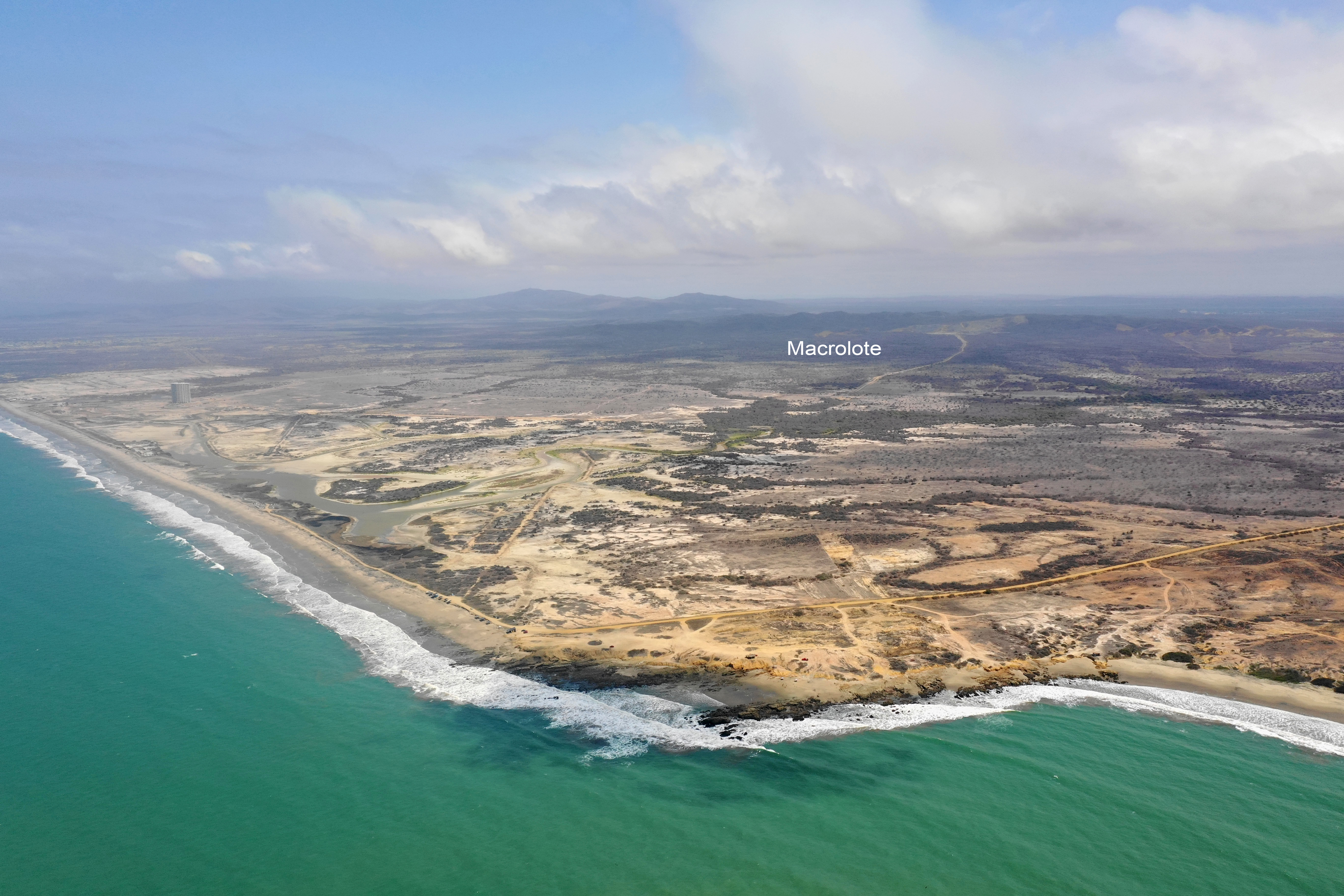 Lote Secundario — 4.78 hectáreas con frente a vía principal
